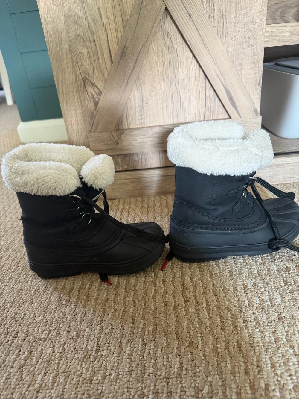 Nautica Black Winter Snow Boots with Faux Fur Collar size 11 toddler